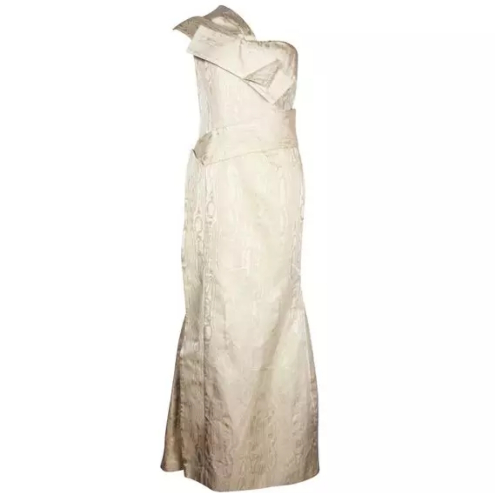 $3,490 CAROLINA HERRERA GOLD JAQUARD SILK LINED RUNWAY GOWN US 6